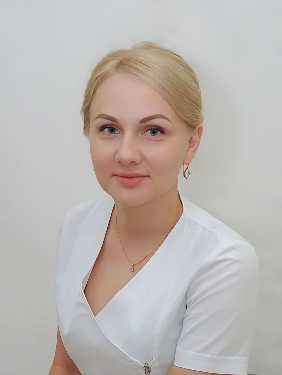 Белослудцева Анна Валериевна- старший администратор